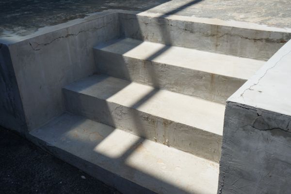 Cost of Cement Steps Replacement in Pearland